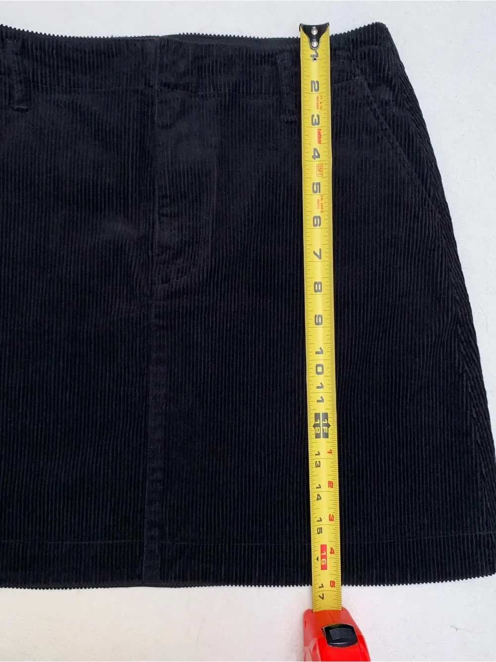 GAP A-Line Mini Skirt Black Corduroy Skirt Sz 4 Boho Y2K Preppy Grunge Academia
